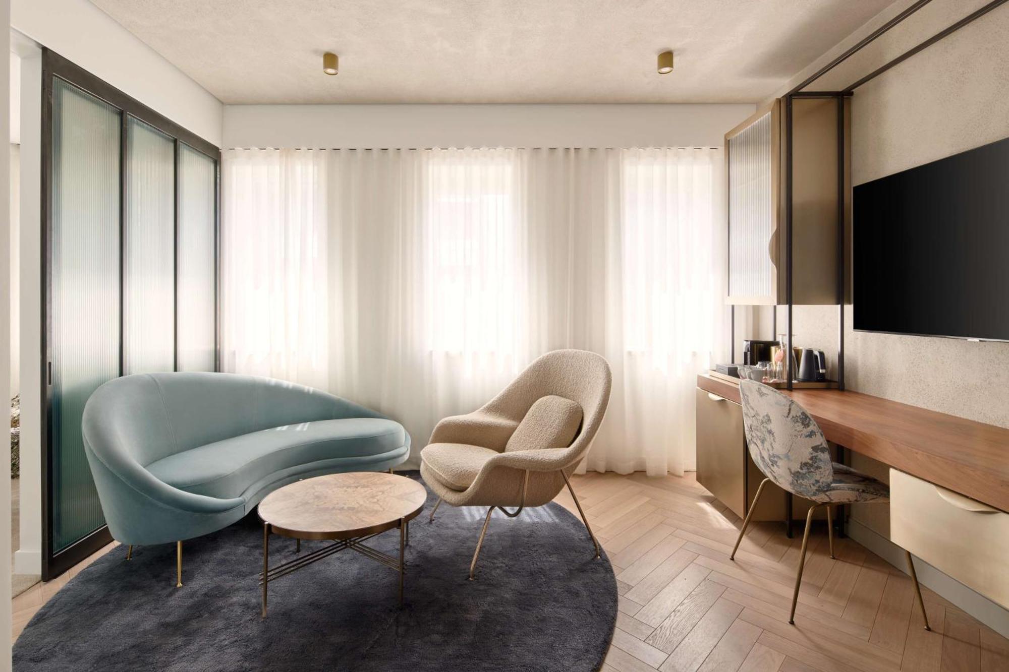 One-Bedroom King Suite,1548270163:JPEG